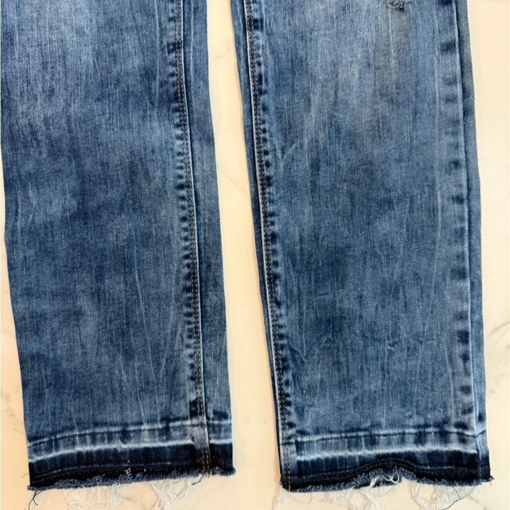 White House Black Market Taw hem Distressed Blue Skinny Jeans. 6 - Picture 5 of 6